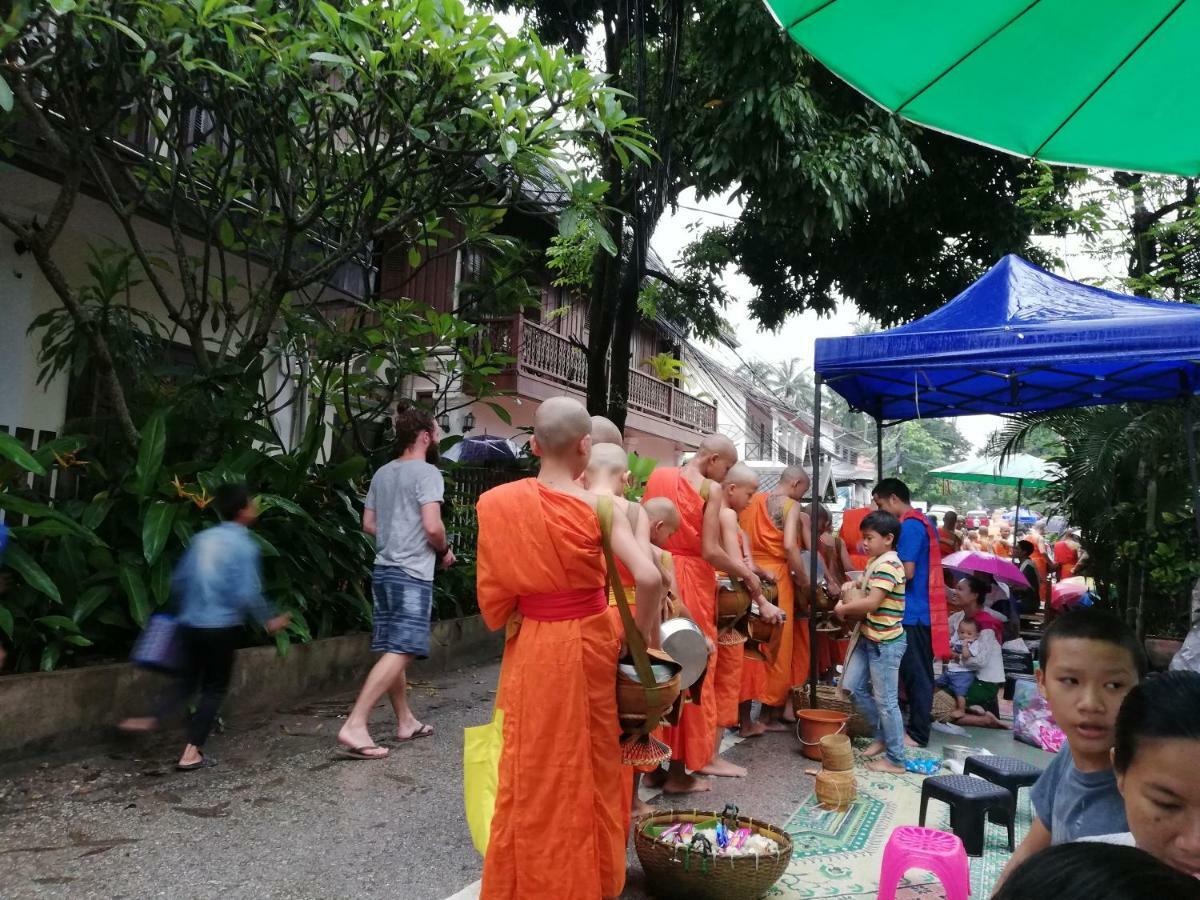 Tingkham Guesthouse หลวงพระบาง ภายนอก รูปภาพ